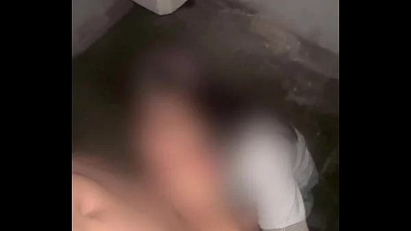 Colegiala en Colegio de Puebla Teniendo Sexo con Estudiante de la Tarde! Una ESTUDIANTE de la Tarde, me la Chupo en el Patio y se la Metí a pelo